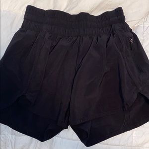 Lululemon Tracker Short 4”